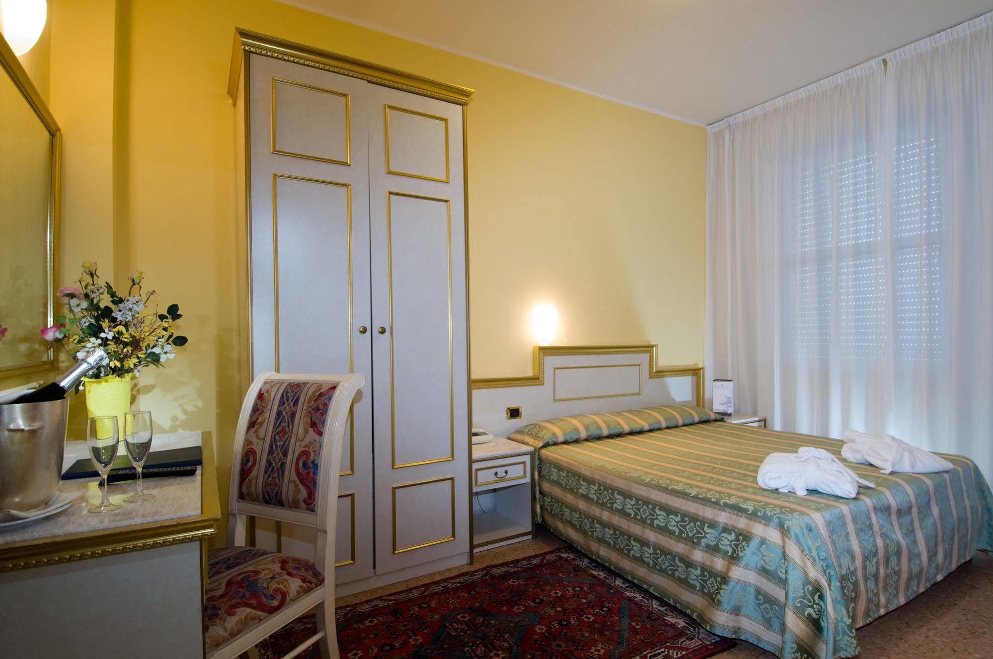 Hotel Internazionale Terme Abano Terme Eksteriør billede